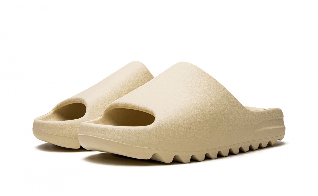 Adidas-Yeezy-Slides-Bone-slipper71684571015_.pic_-1300x800